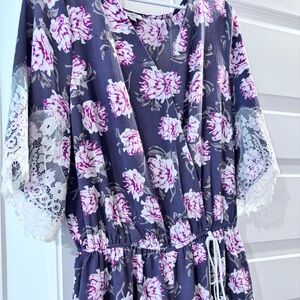 Umgee Pink and White Floral Blouse